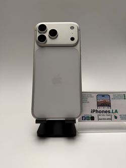 iPhone 17 Pro Max 256GB Silver Unlocked Like New