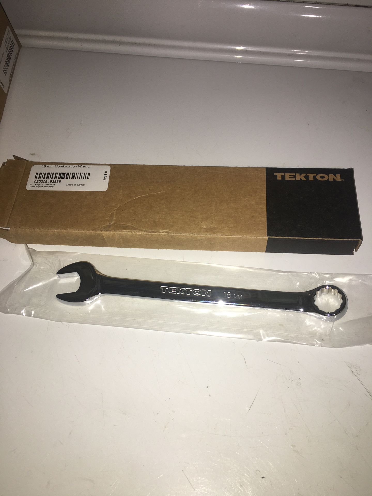 Tekton 16mm combination wrench