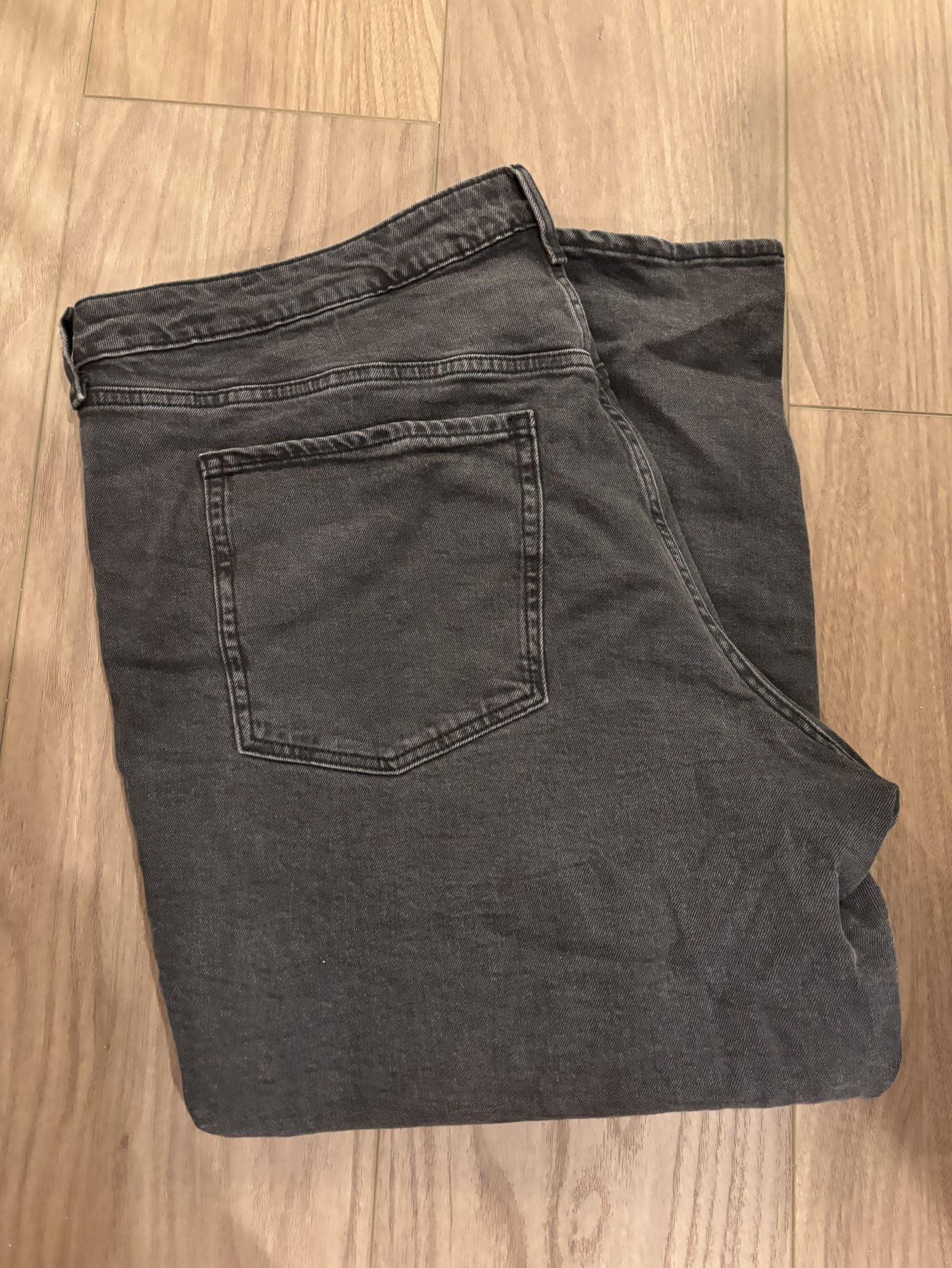 NWOT Women’s Jeans Size 24. Located in Murray cash/Venmo. Fcfs or hold with Venmo