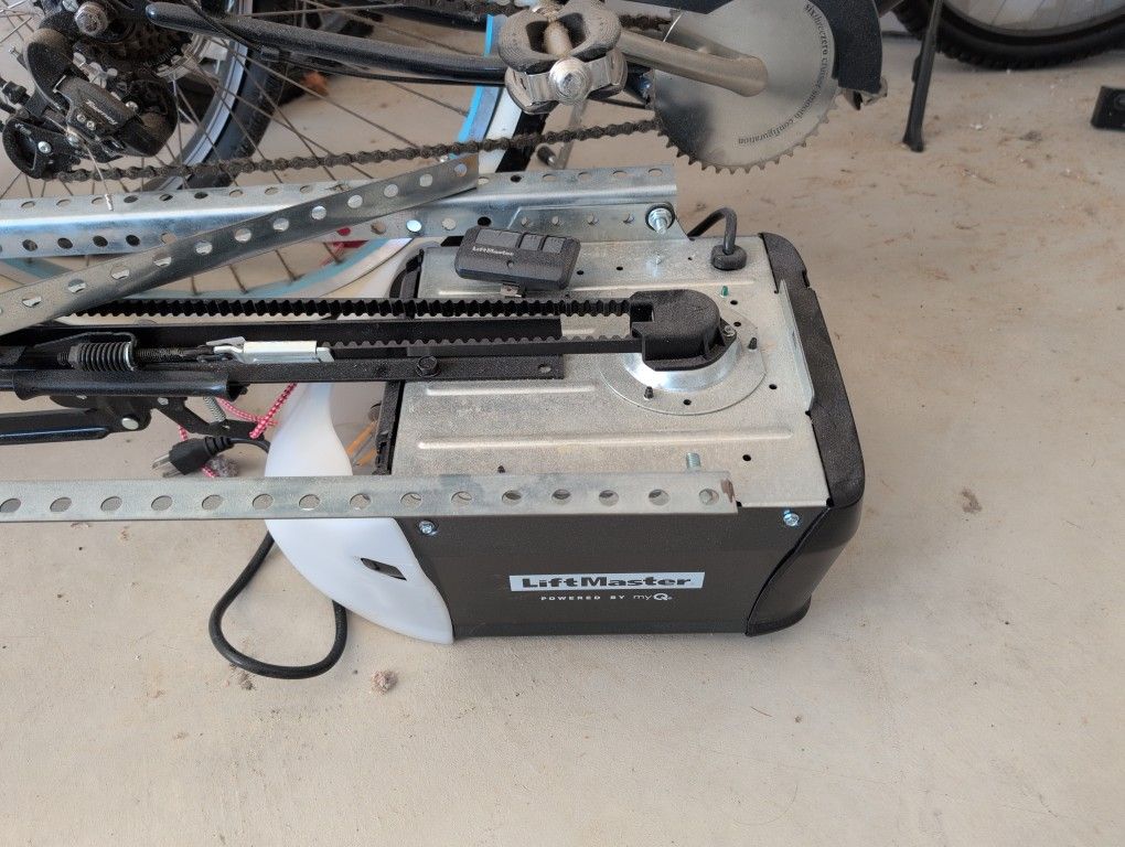 Liftmaster Belt Drive Garage Door Opener