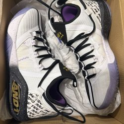 Attack 2.0 “The One” And1 Basketball Shoes Size 9.5