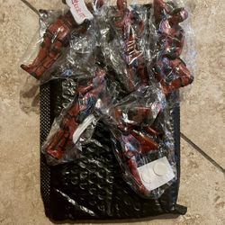 DeadPool figurines