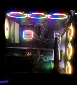 Gaming PC – RTX 4080 SUPER + Ryzen 7 7800X3D – $2,000