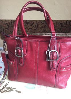 Burgundy Fossil women’s purse