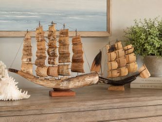 Vintage Genuine Italian Cow Horn Ships: Dated Dec 1970