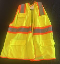 Amazon Safety Vest  4x or M