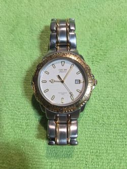 Lady's Elegance Citizen Watch Cream dial Two Tone Band Used (No Box)