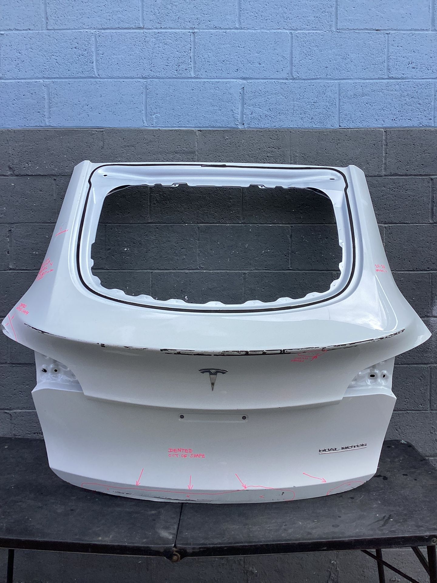 2020 - 2024 TESLA MODEL Y - TAIL GATE LIFT GATE OEM