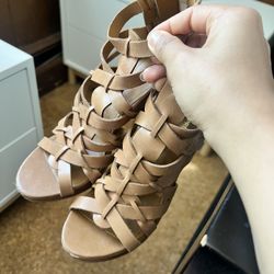 Leather sandals 