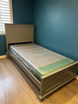 Grey Twin Bedroom Set with Dresser and Media Chest