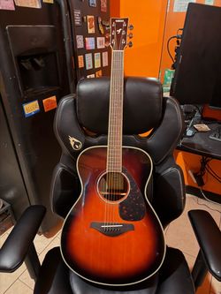 YAMAHA FS830 Acoustic Guitar- Concert Style