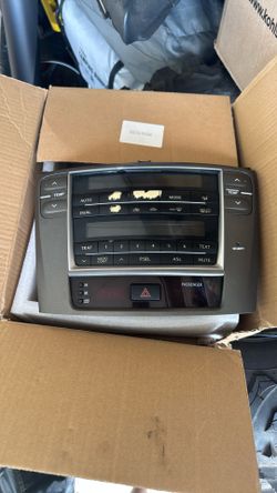 2007 Is 250 Radio