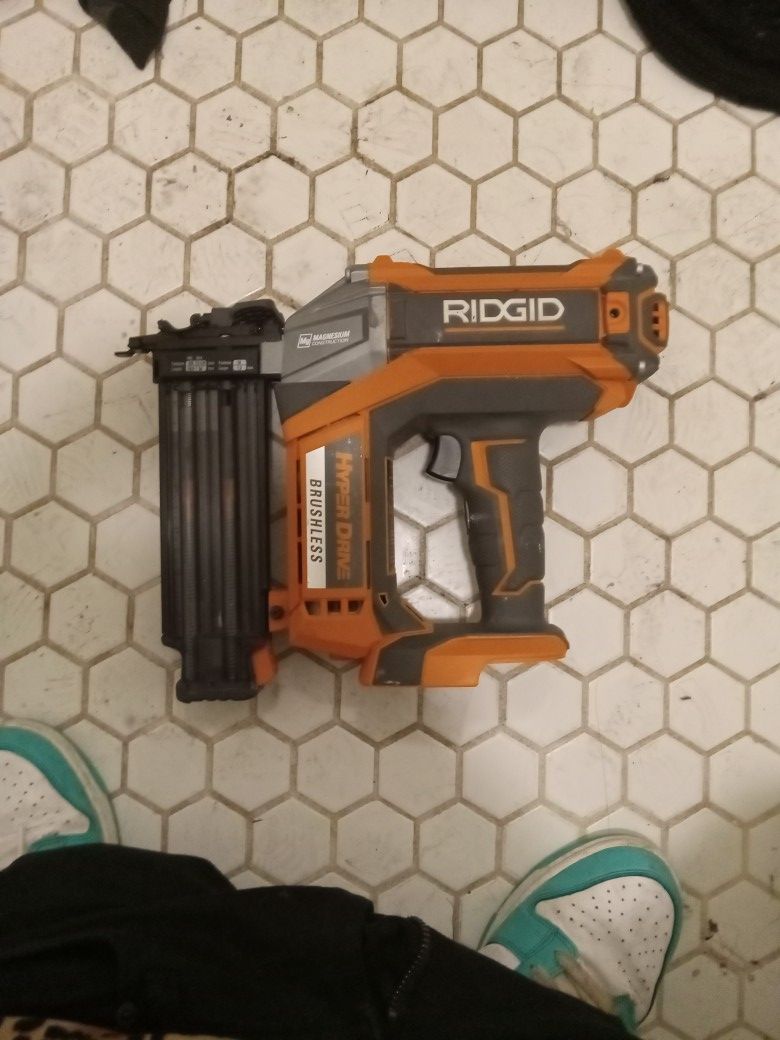 Ridgid Brushless 18v Nail Gun