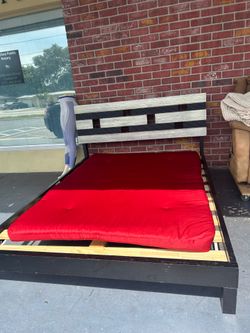 Queen size bed