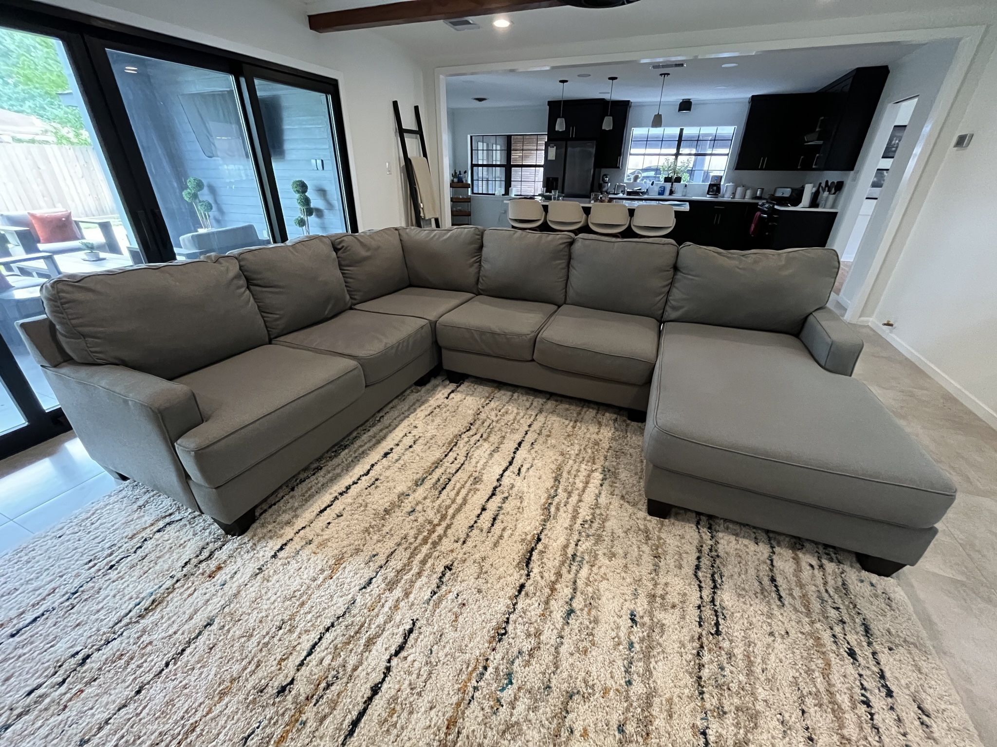 Ashley Furniture Chamberly 4 Piece Sectional with Right Arm Facing
