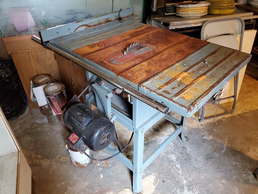 Delta Heavy Duty 10" Contractors Table Saw Model No. 62-042 BEST OFFER