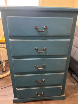 5 ft stand up dresser