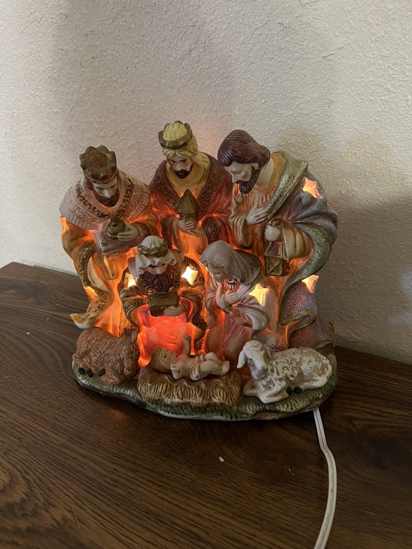 Cracker Barrel Lighted Christmas Nativity Figural Lamp Holy Family Magi
