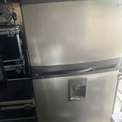 Kemore Fridge
