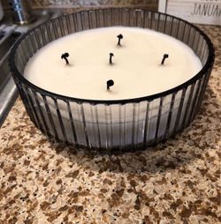 Hearth and hand large candle