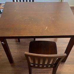 Used, Pottery Barn Kid Activity Table , With 2 Chairs