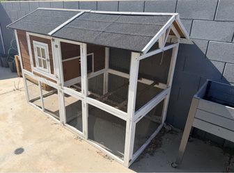 Large 2-Story Wooden Chicken Coop w/ Run – Holds up to 6 Chickens (Pickup Only)