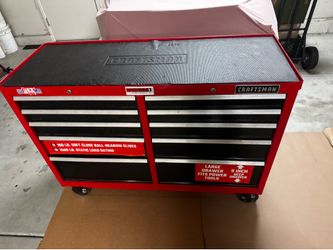 Crafts man roll away tool box