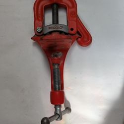 Ridgid portable yoke vise new 
Model 38.   1/8" to 2"
