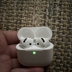 Apple AirPods 4