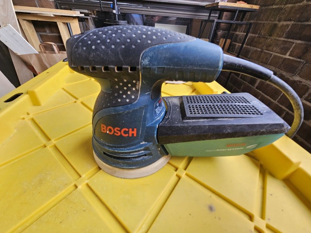 BOSCH ROS20VSC Palm Sander - 2.5 Amp 5 Inches Corded Variable Speed Random Orbital Sander/Polisher Kit with Dust Collector and Soft Carrying Bag, Blue