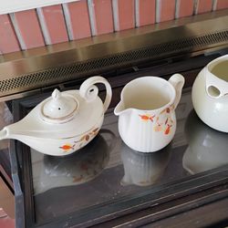 Hall Autumn Leaf Dish Set $300