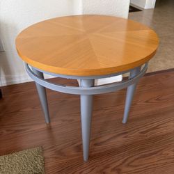 Round Side Table