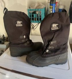 Sorel “Bear” Men’s Polar Boots. 