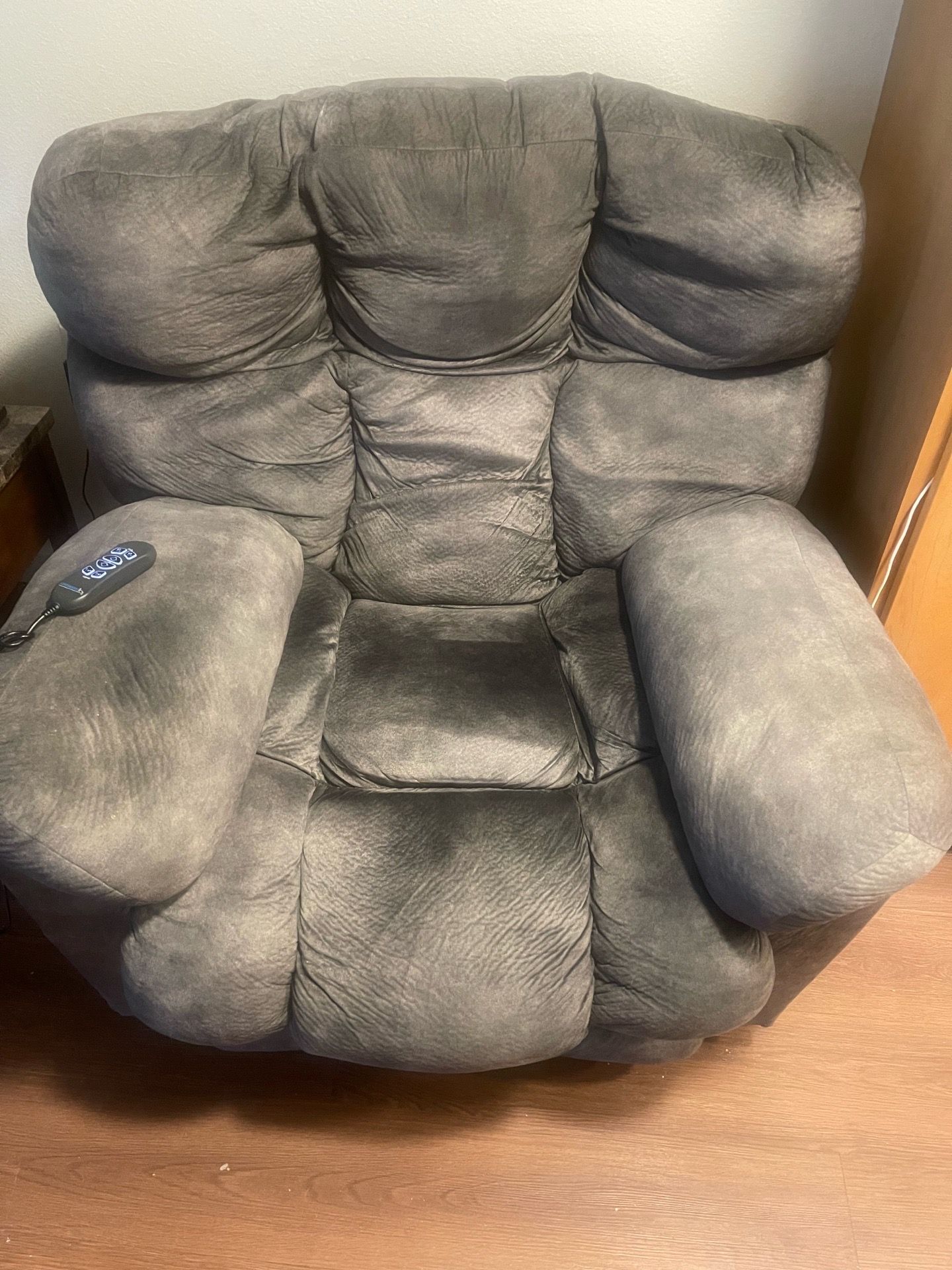 Oversize Motor Power Lift Recliner Very Comfortable