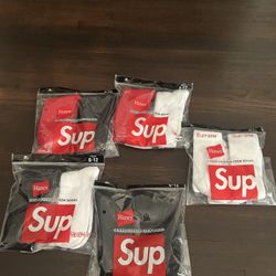 Supreme Socks 
