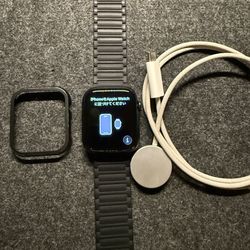 Apple Watch Series 7 45mm Black Graphite Like New
