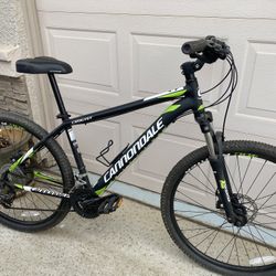 His & her Cannondale (Medium Frame)
