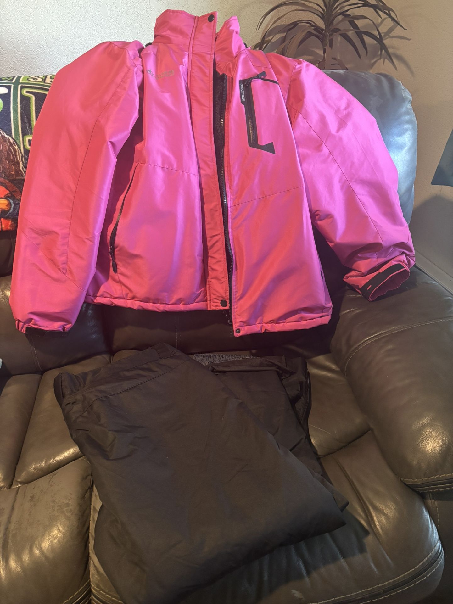 Snow Jacket/pants. Used Once