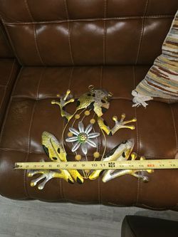 Metal Frog Wall Art