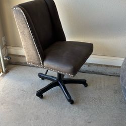 Desk Chair 