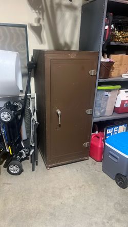 Clothes Vault