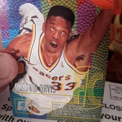 Antonio Davis Skybox 