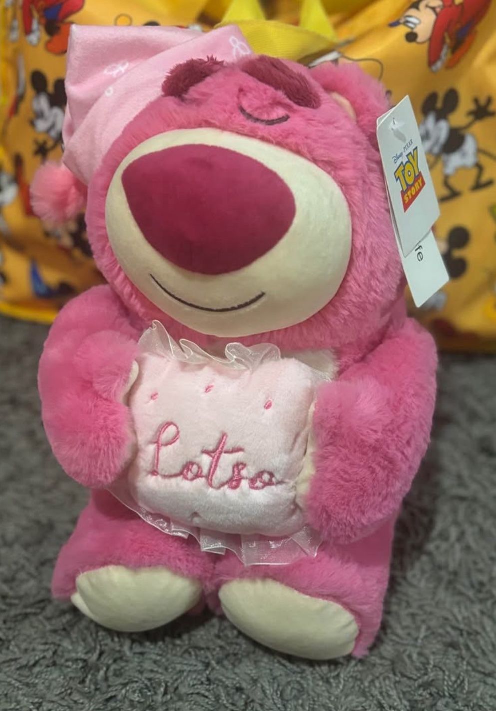 BRAND NEW WITH TAGS MINISO LOTSO PLUSH