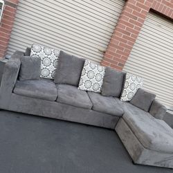 awsome gray sectional couch 