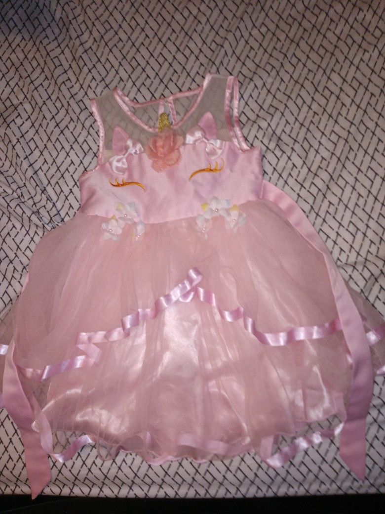 Girls Size 5 Dress 