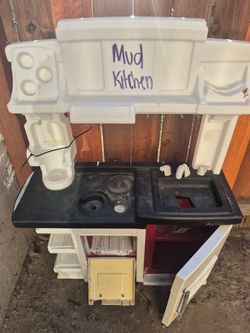 Mud kitchen