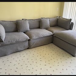 Modern Gray Sectional Sofa with Ottoman – Cozy, Stylish & Versatile