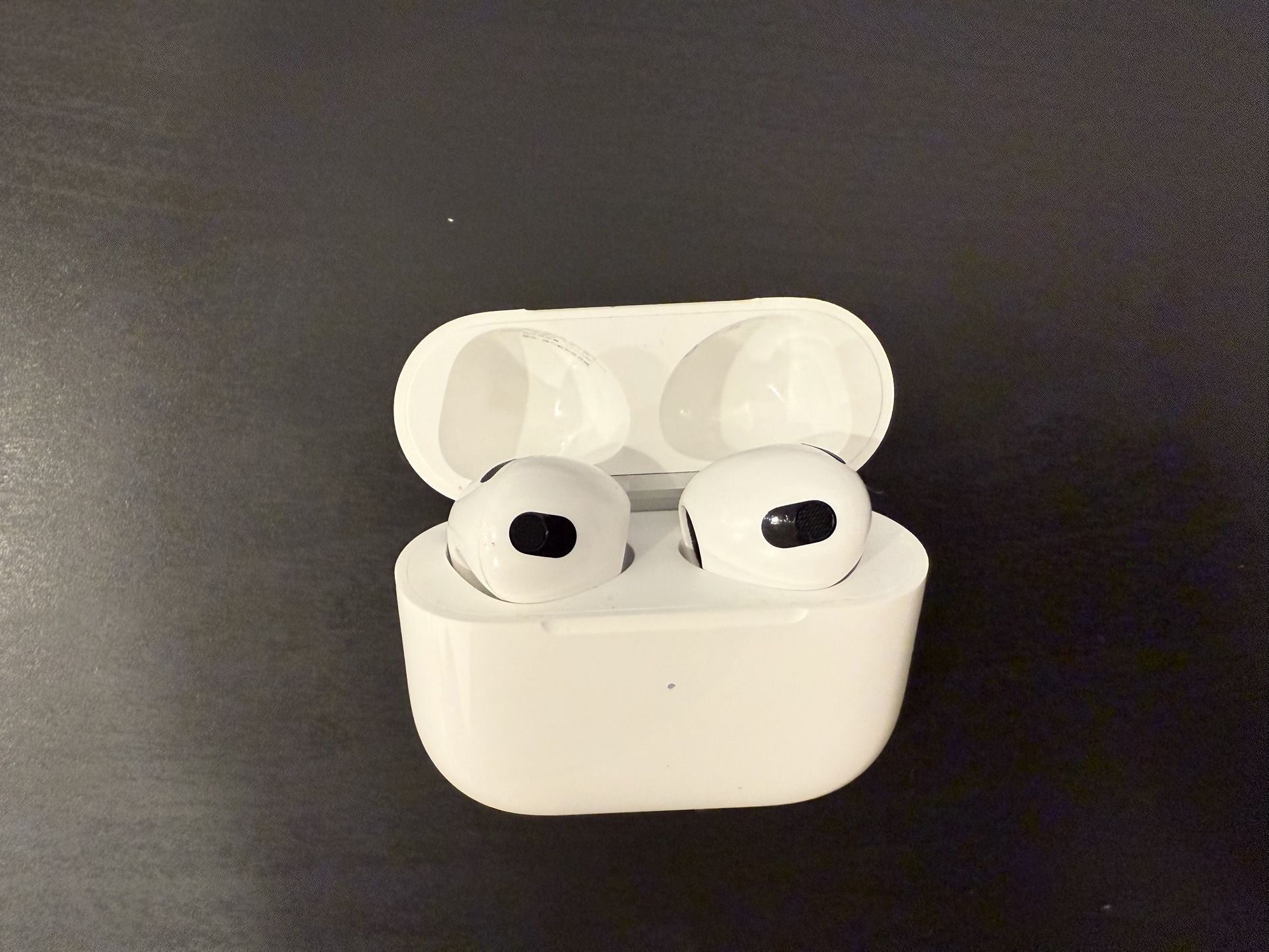 AirPods 3rd Generation (with free cases)
