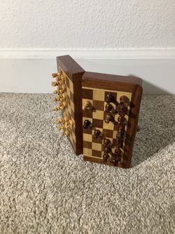 Traveling Magnetic Mini Chess Board