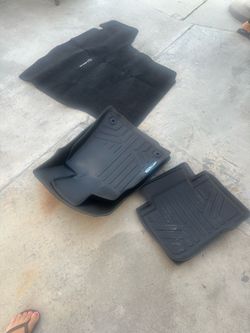Lexus Floor Mats Set – Carpet and Rubber